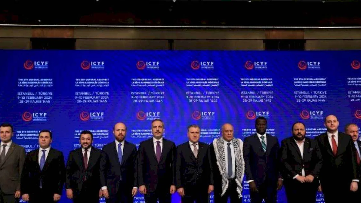 Bakan Bak: "Geleceğimiz için birlikte ve güçlü olmalıyız"