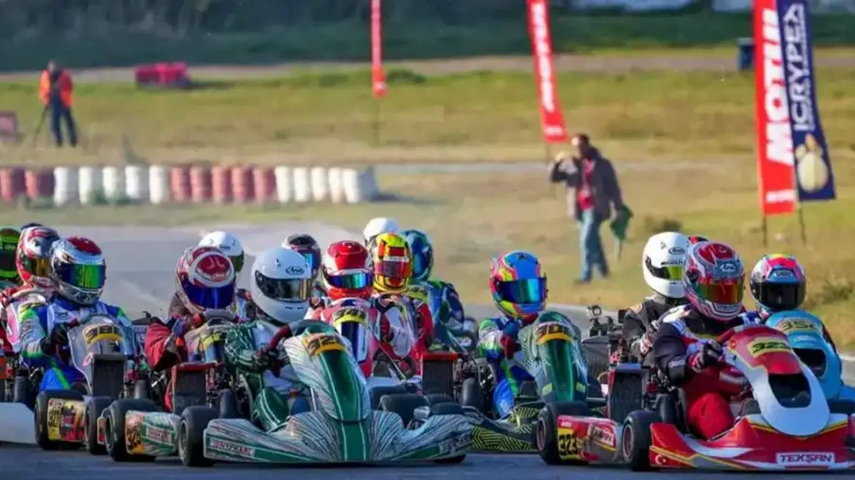 Karting son ayakta büyük çekişme