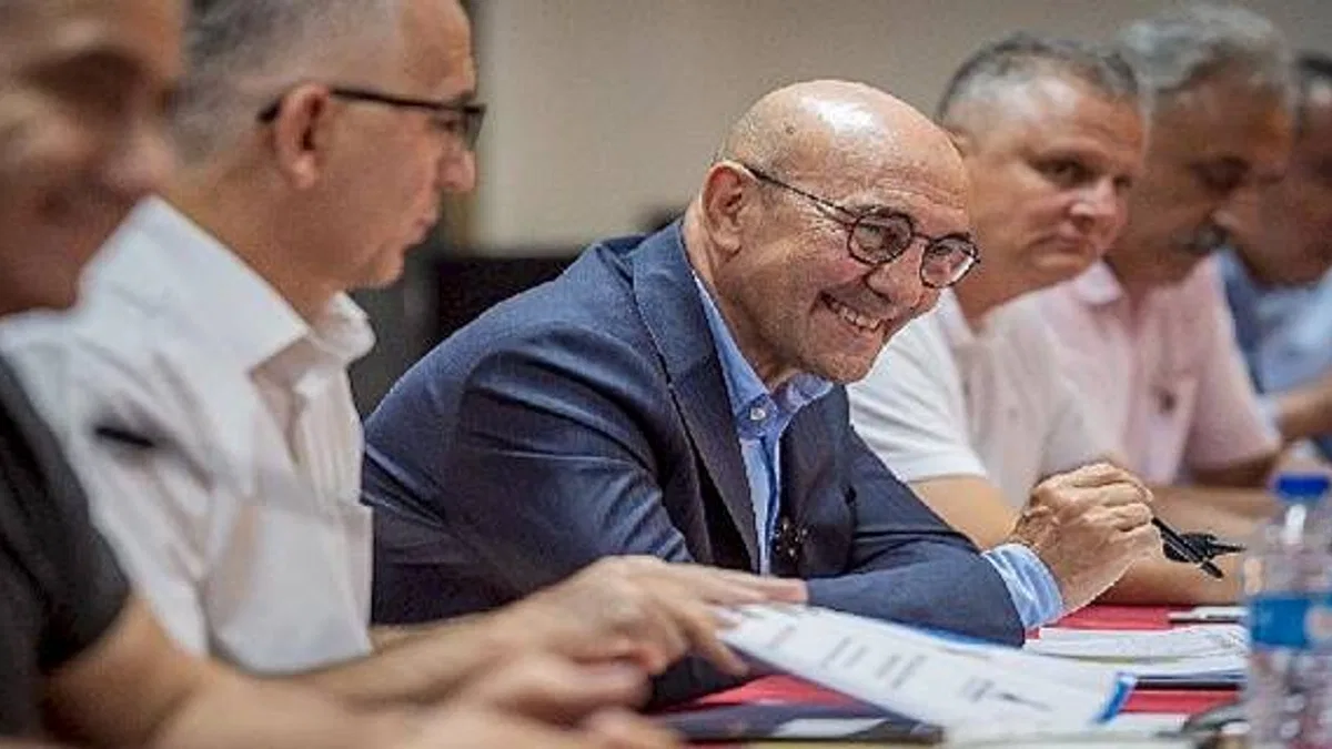 Başkan Tunç Soyer Selçuk'ta Büyükşehir'in çalışmalarını anlattı