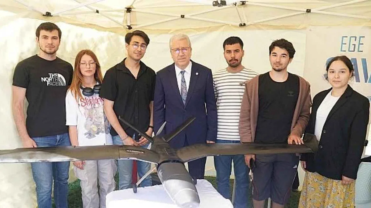Egeli gençlerin tasarladığı İHA, TEKNOFEST'te havalanacak