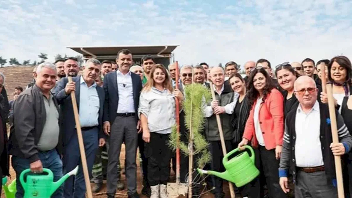 Denizli’de Muhtarlar Günü fidanlarla kutlandı
