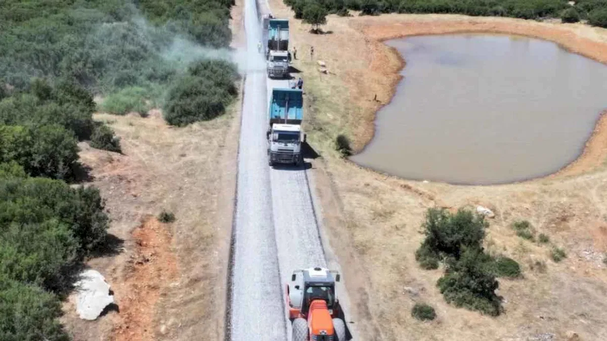 Manisa Büyükşehir’den ilçelere asfalt atağı