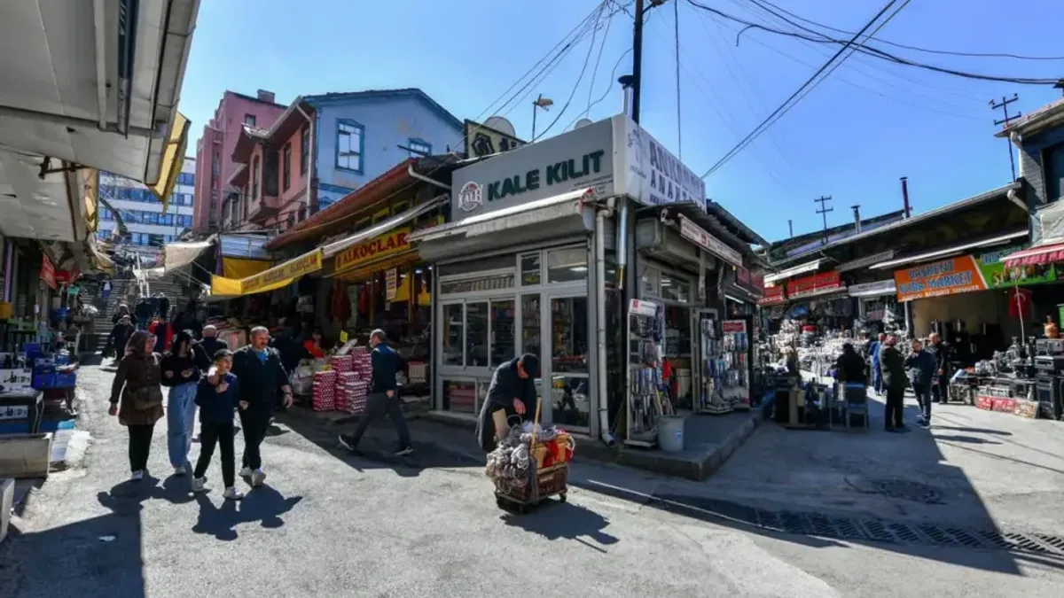Ankara'da Tenekeciler Caddesi’ne estetik dokunuş