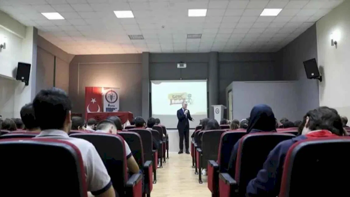 İnegöl’ün geleceği gençlerin fikirleriyle şekilleniyor