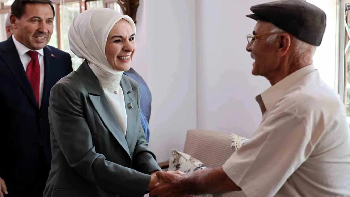 Bakan Göktaş Konya Karatay’da büyüklerle buluştu