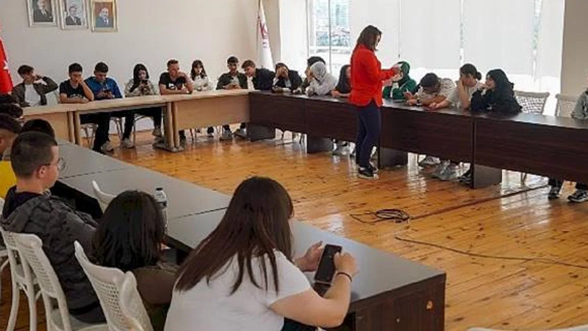 Stajyerlerin ilk eğitimi İş Sağlığı ve Güvenliği