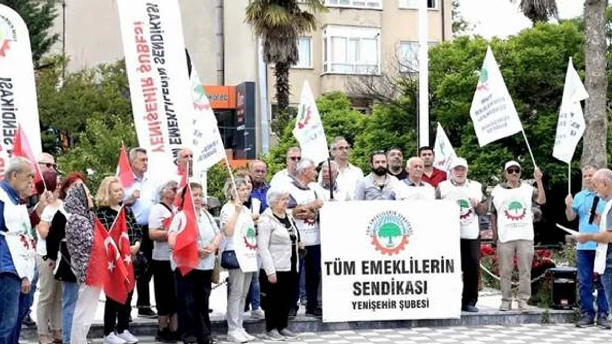 ‘Bayram ikramiyesi enflasyonun  çok gerisinde kaldı’