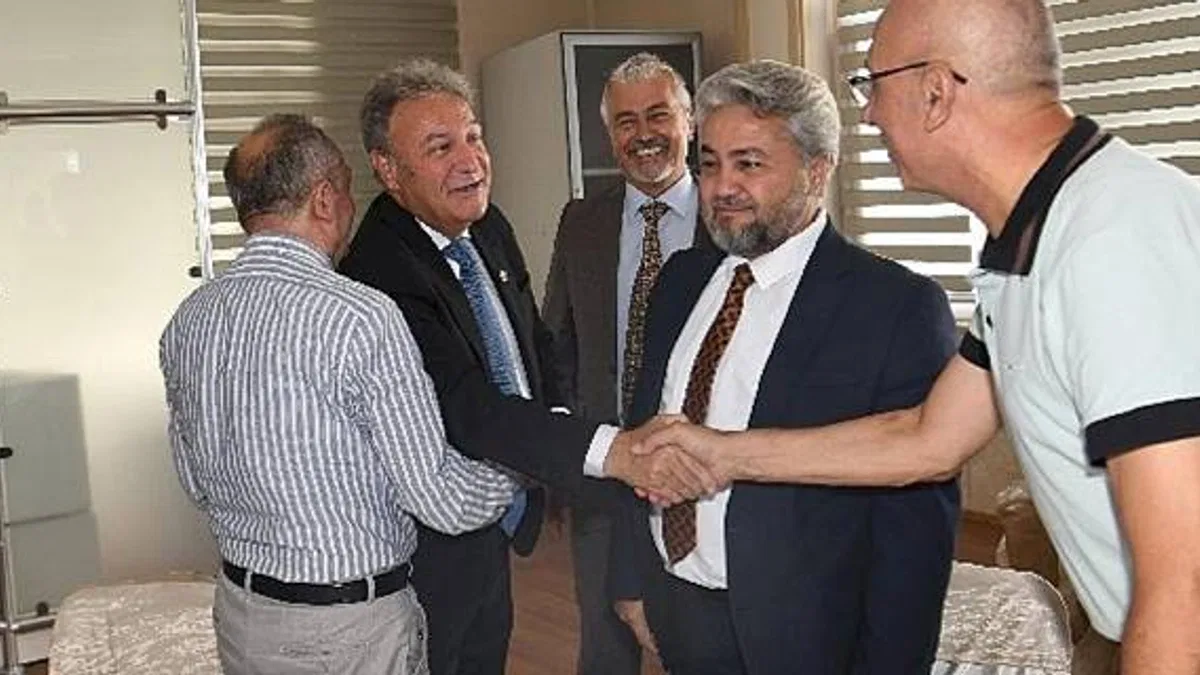 Başkan İduğ'dan Sanayi Sitesi Esnafına Tavsiyeler