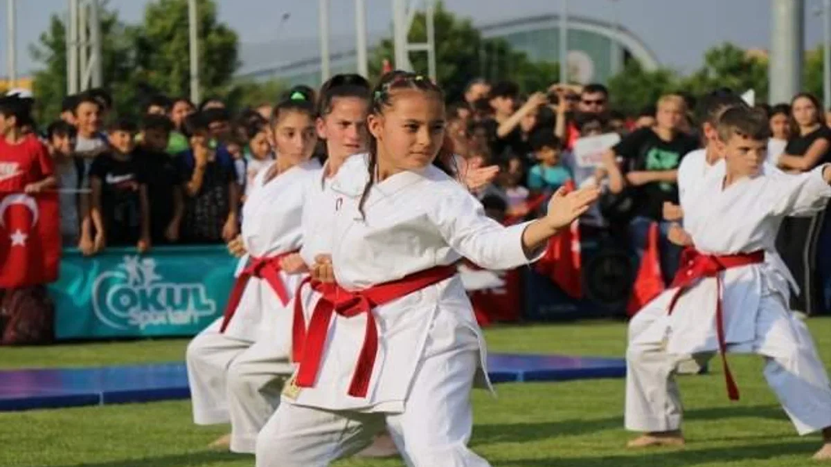 Kayseri'de yaz spor okulları açıldı