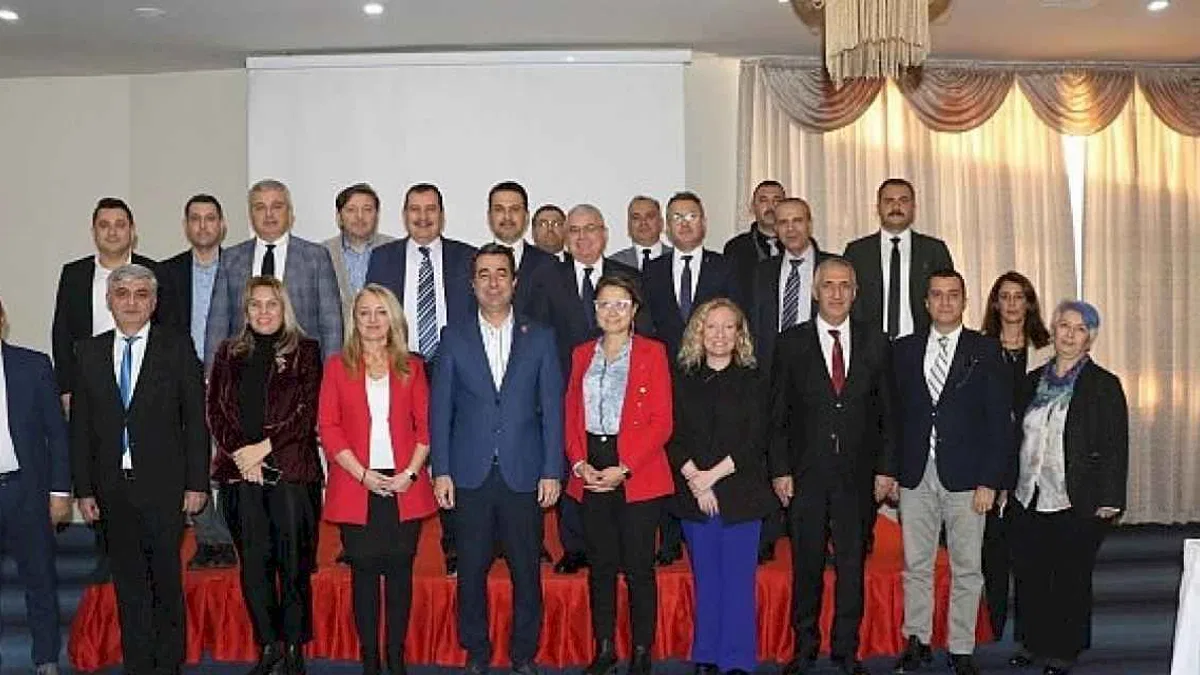 Büyükşehir Belediyeleri Kırsal Kalkınma İçin Manisa'da Bir Araya Geldi