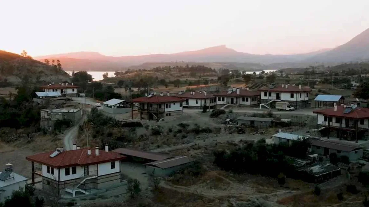 Manavgat yeniden ayağa kalkıyor