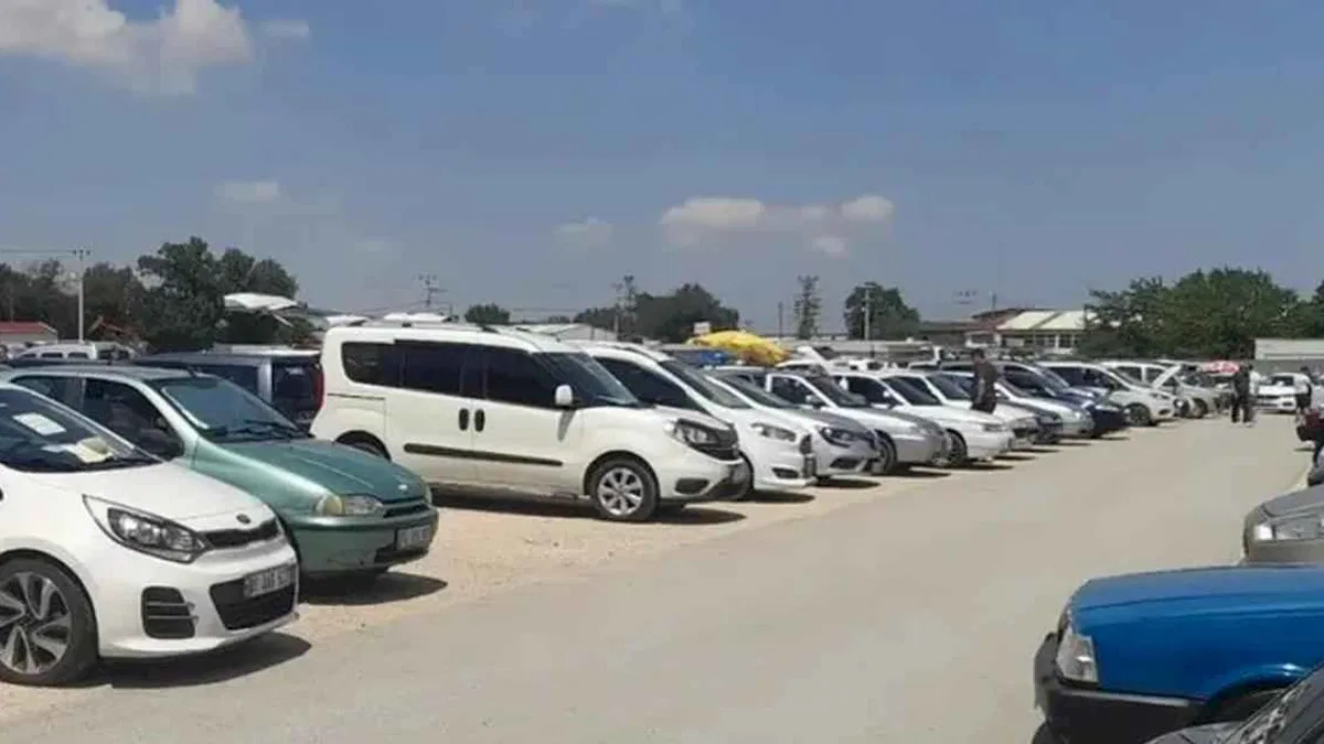 Bursa'da oto pazarı bu hafta da müşteri bulamadı