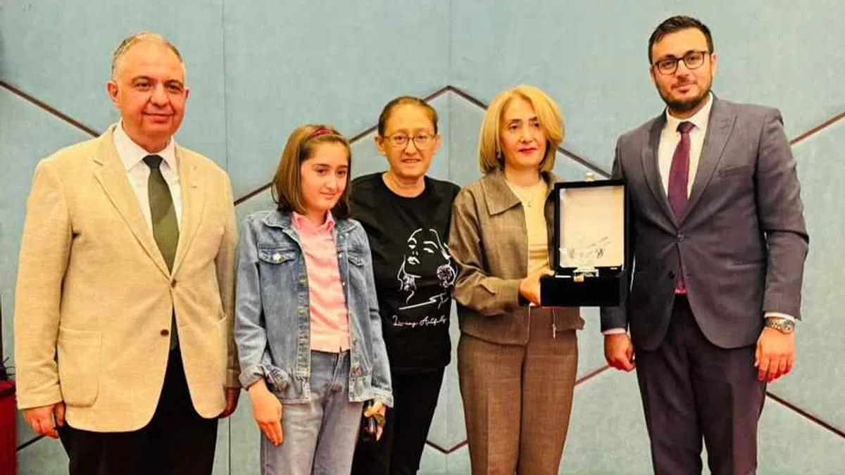 'Eczacılarımız sağlık sisteminin yapı taşı'