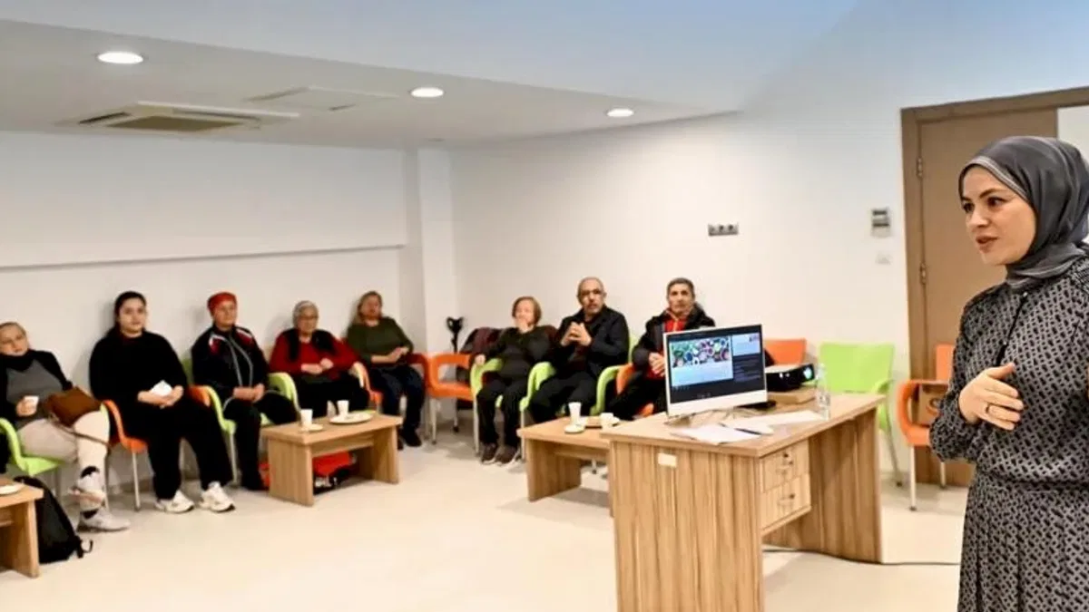 Parkinson Akademi üyelerine yaşam tarzı eğitimi