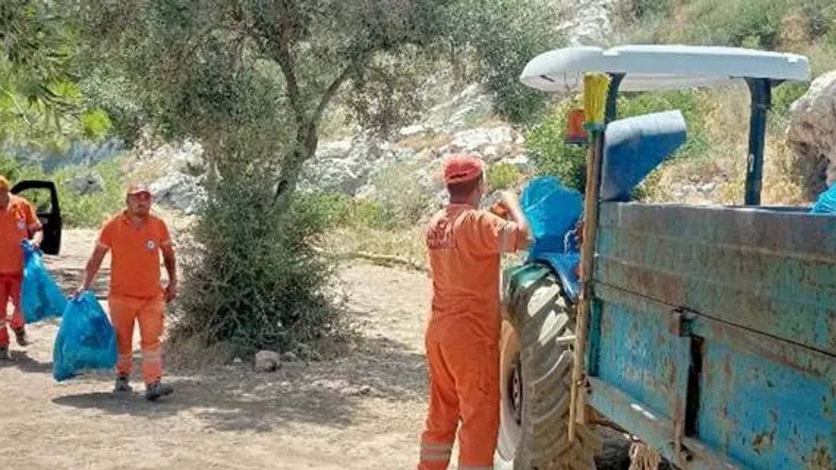 Milas Belediyesi Ekipleri temizlik çalışmalarını sürdürüyor