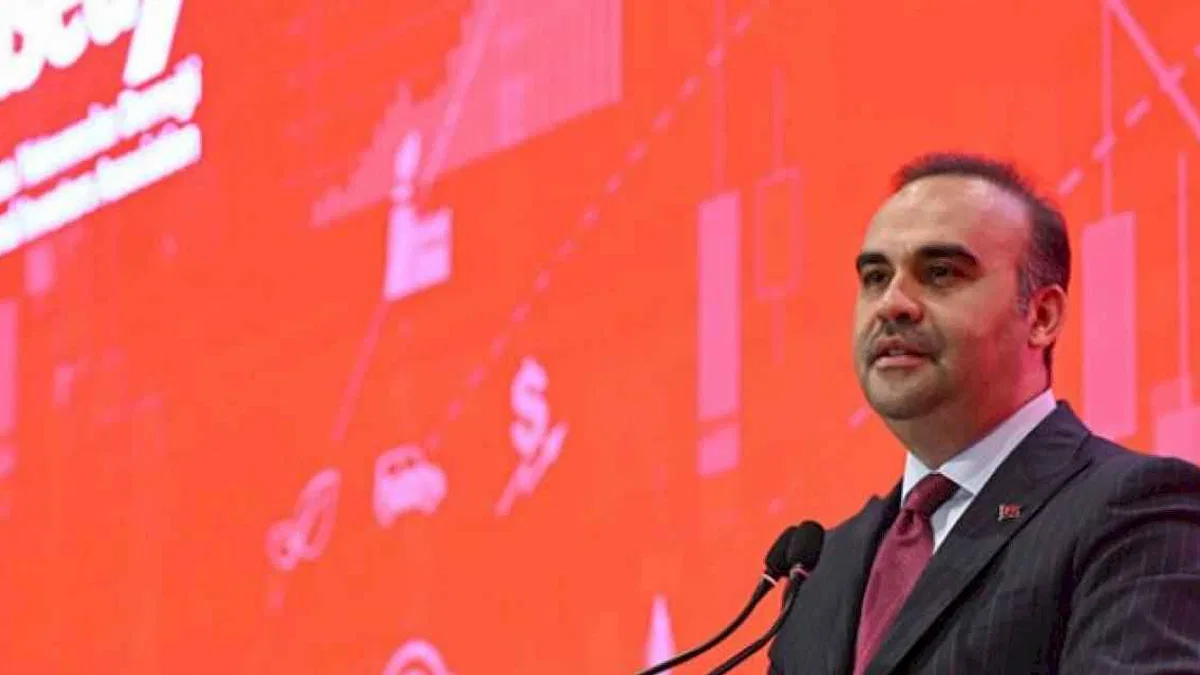 Bakan Kacır: Türkiye küresel yatırımda çekim merkezi