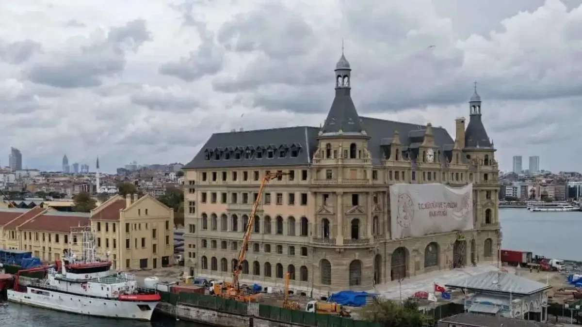 Haydarpaşa Garı’nın temelinde kritik bulgu! Ahşap kazıkların yüzde 80'i yok olmuş