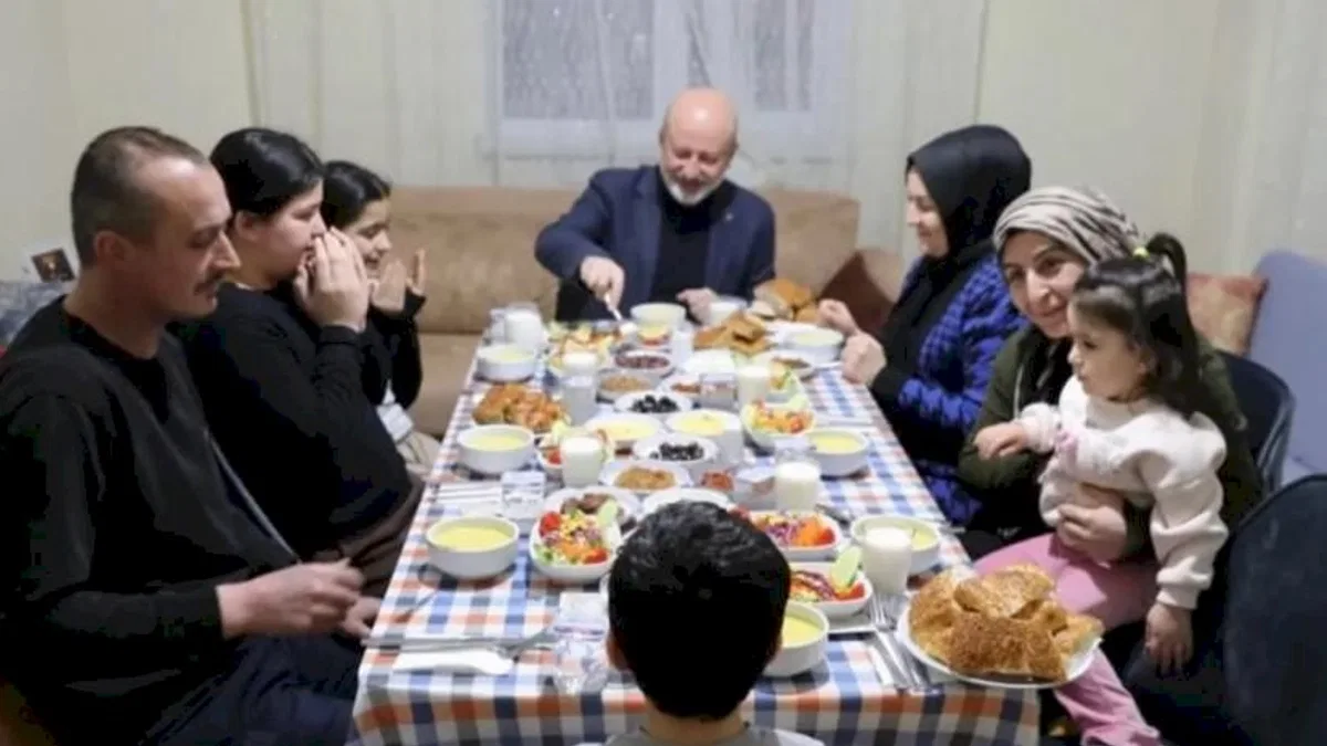 Mustafa Çolakbayrakdar Kayseri Kocasinanlıların gönlüne girdi