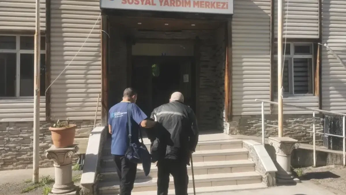 Kocaeli’nde çöp ev dramı sona erdi
