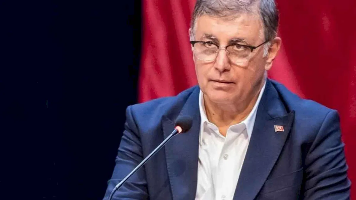 İzmir'de Başkan Tugay’dan Türk-İş'e bordrolu yanıt: Zamdan feragat edin!