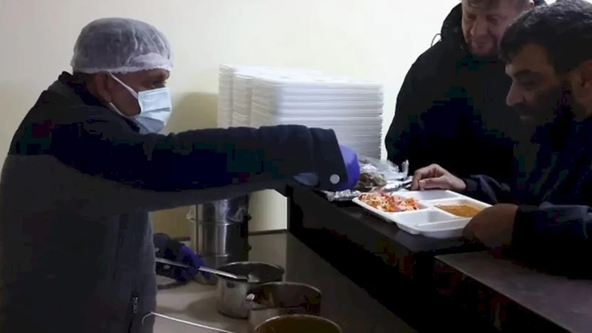 Antalya Büyükşehir soğuk havalarda evsizleri “BİMEKAN’da” ağırlıyor