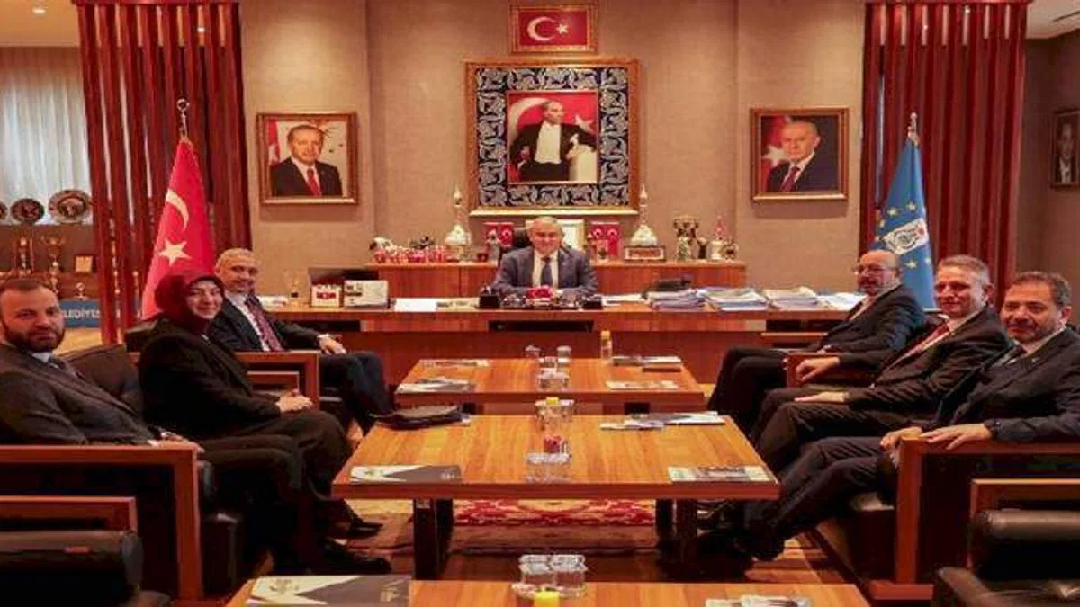 Kütahya'da AK Partili vekil adaylardan Başkan Işık'a ziyaret