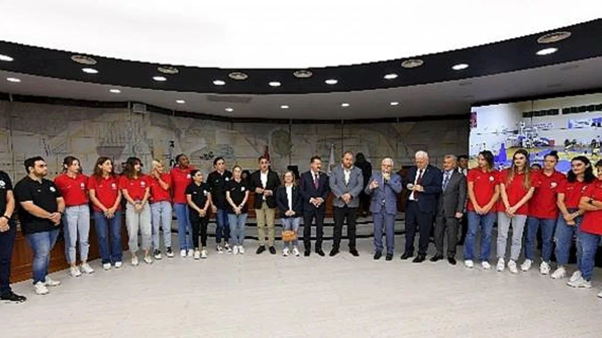 Körfezin İncileri Büyükşehir Meclisi'nde