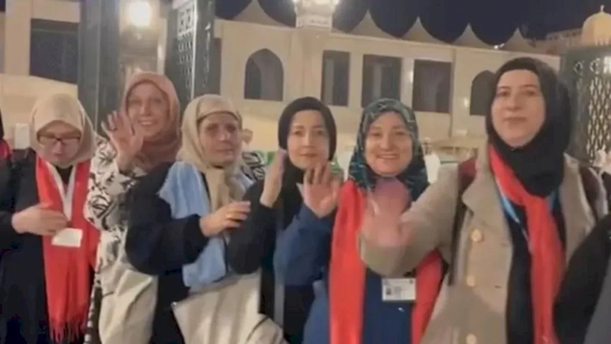 Şehit yakınları Umre’den döndü