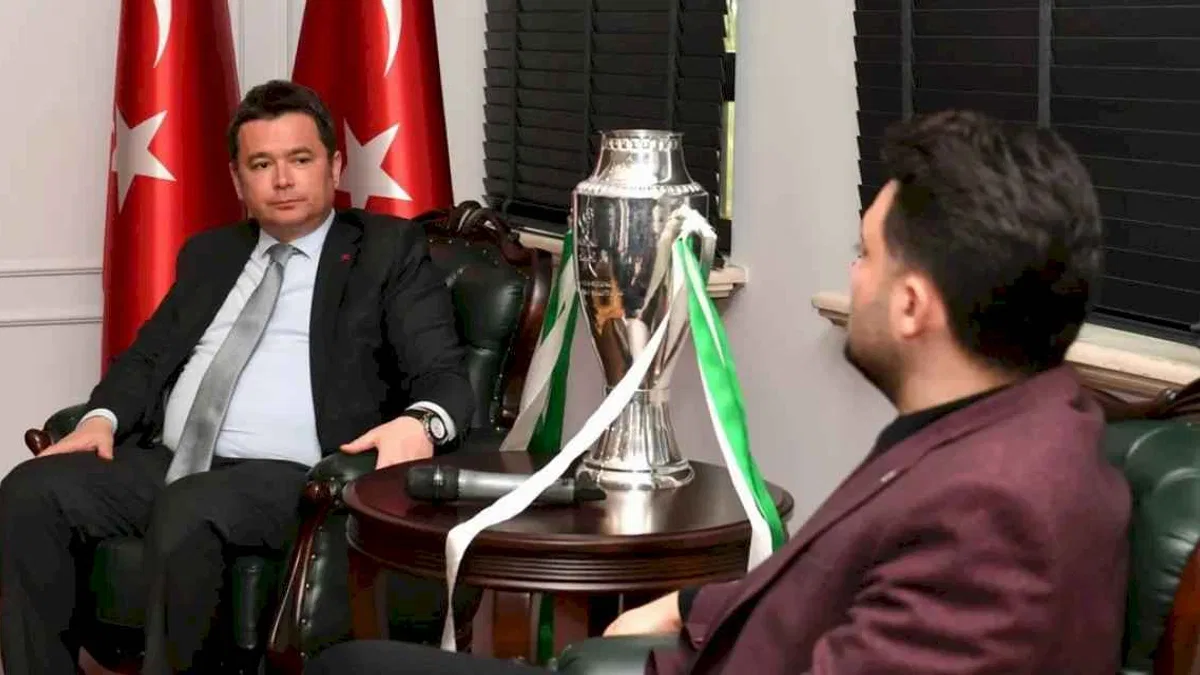 Bursaspor’un şampiyonluk kupası Osmangazi Belediyesi’nde