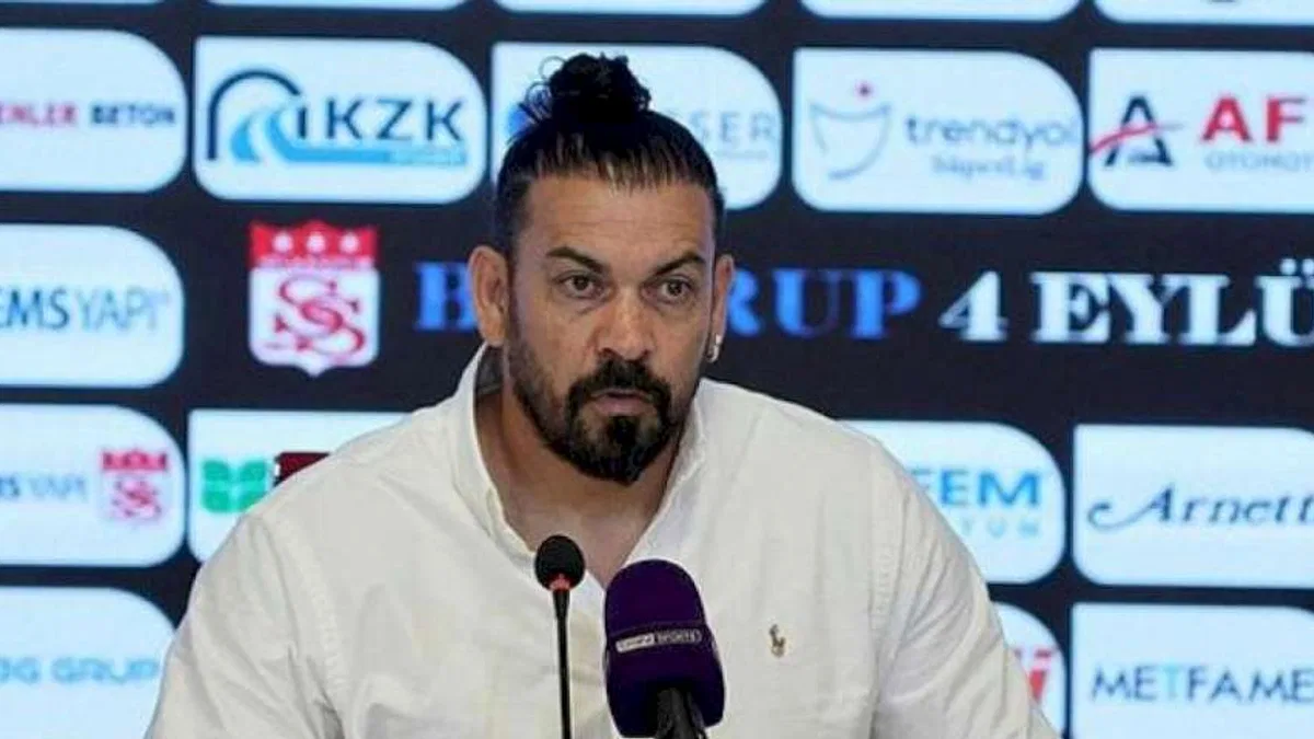 Sivasspor'da Servet Çetin’den taraftarlara sitem!