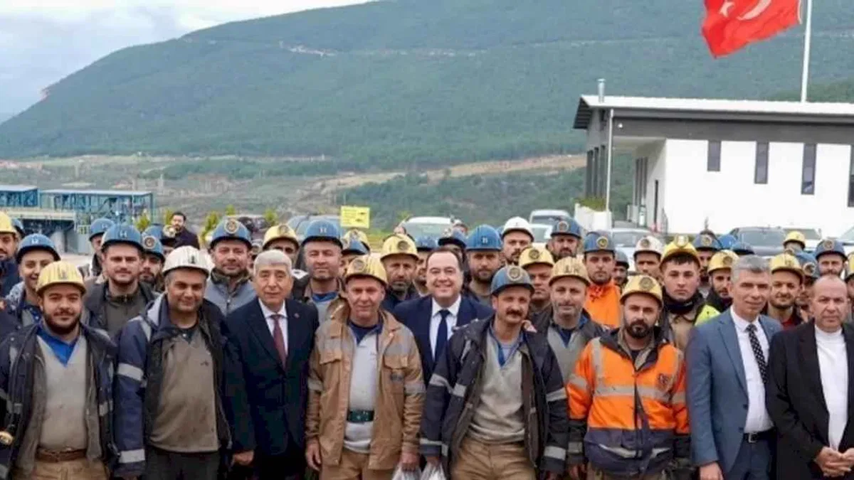 Madenciler Günü’nde Soma’da anlamlı ziyaret
