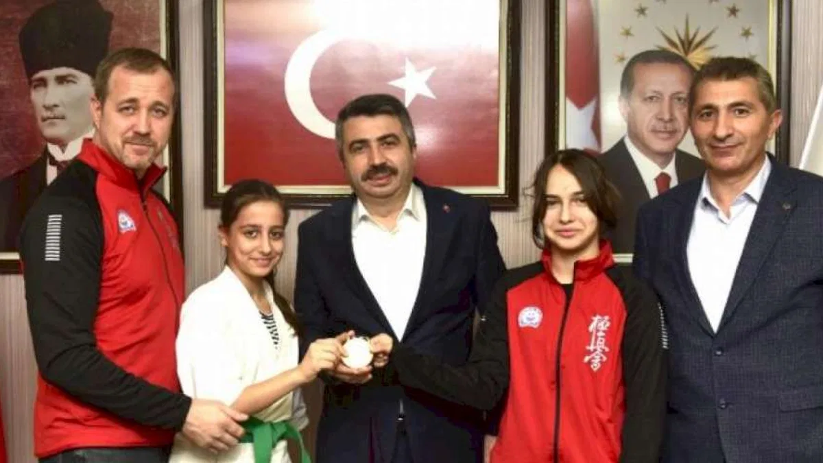 Yıldırımlı şampiyonlar ağırlandı