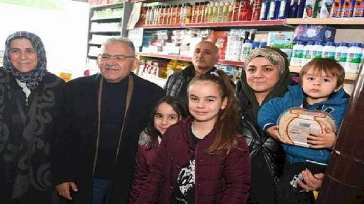 Memduh Büyükkılıç'tan Tomarza'ya ziyaret