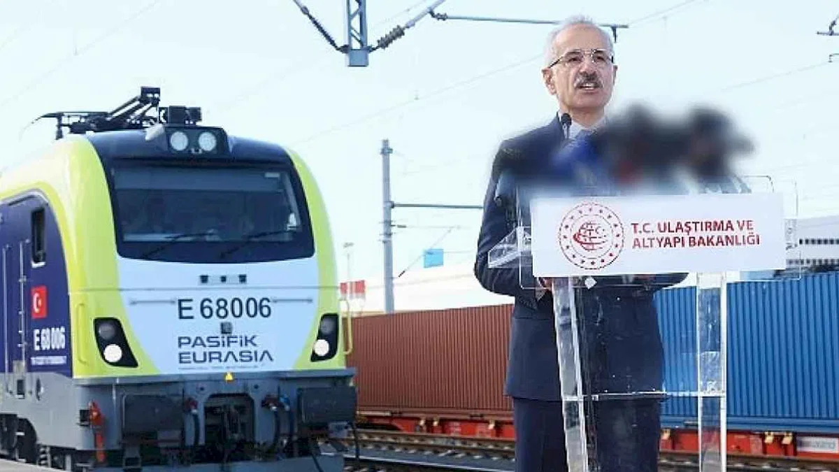 T.C. Ulaştırma ve Altyapı Bakanı Abdulkadir Uraloğlu: Pasifik Eurasia DTİ, bir yılda 600 milyon euro değerinde 750 bin ton ihracat yükü taşımayı planlıyor.