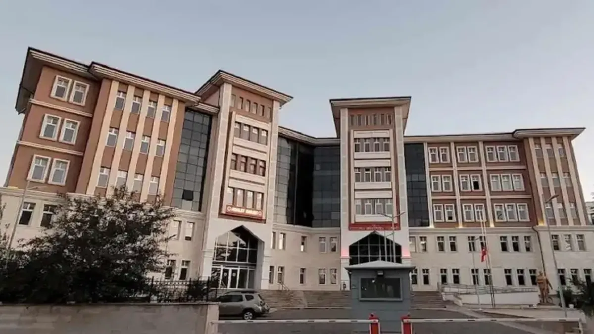 HSK'dan Suşehri Adliyesi kararı... Bölge derecesi yükseltildi