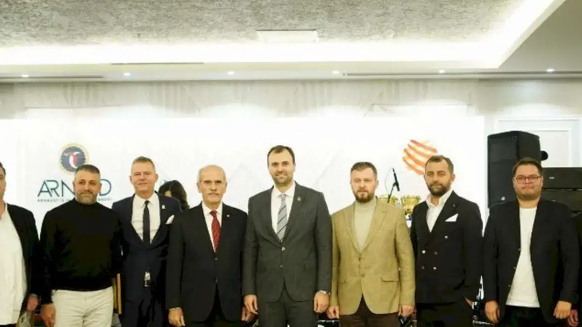 ARNİAD'dan görkemli kutlama