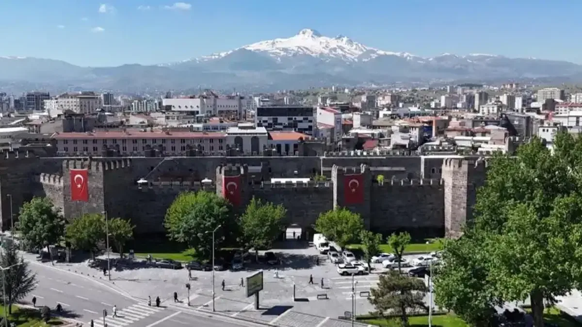 Büyükşehir Mülhem Kayseri Mutfağı'nı tanıttı