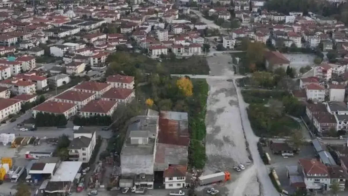 Sakarya’nın merkezine yeni bir ulaşım koridoru açılıyor