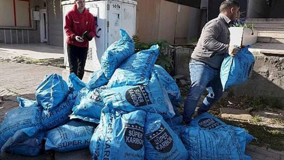 Beylikdüzü Belediyesi'nden yakacak yardımı