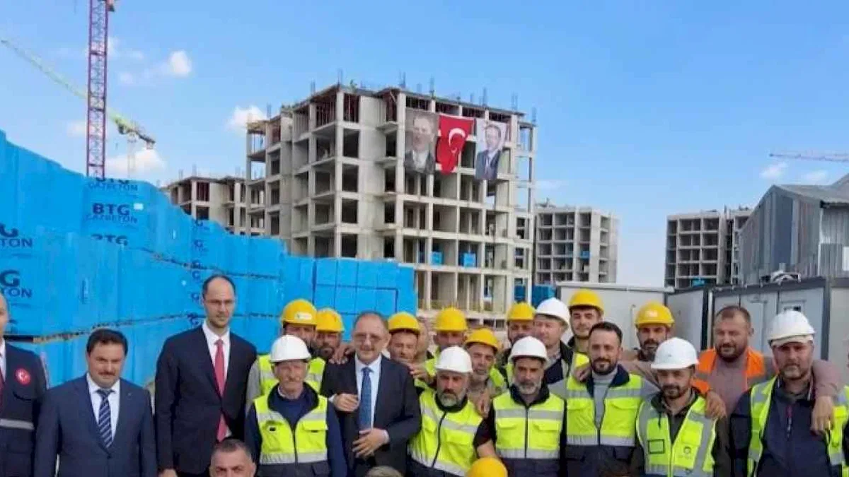 Bakan Özhaseki: Her ay 20 bin konut teslim edilecek