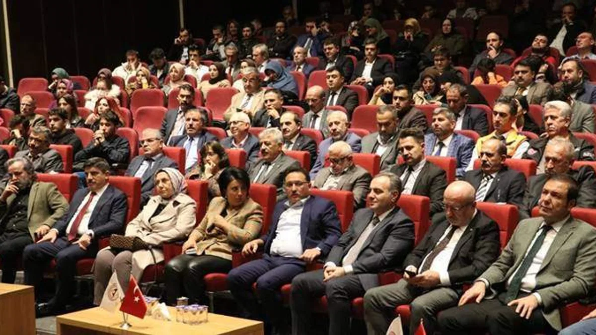 Kayseri'de ‘Tevfik İleri'yi Anlamak’ programı düzenlendi