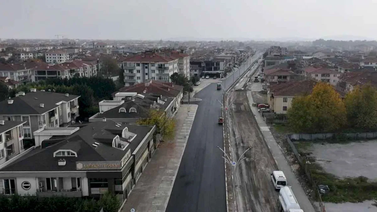 Sakarya'dan Ahmet Yesevi Caddesi'ne yenilik çalışması