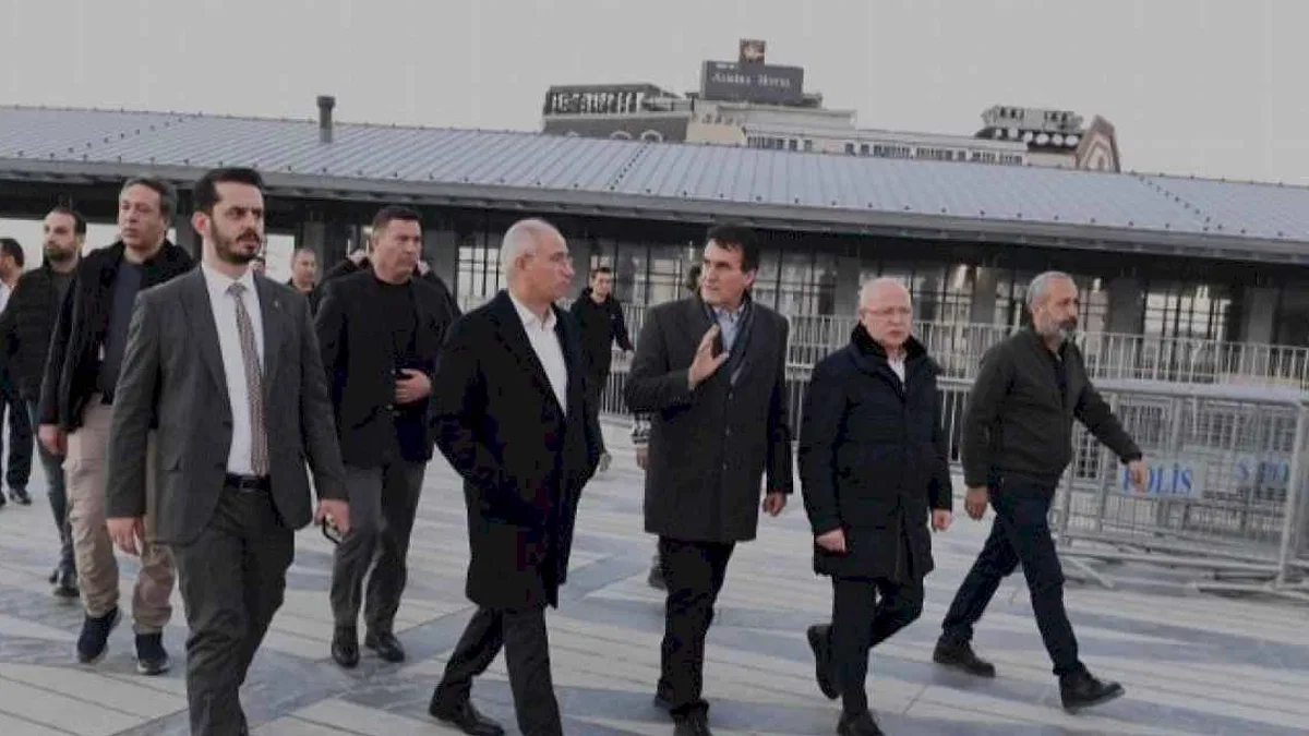 Bursa Osmangazi Meydanı'na 'Ala' not