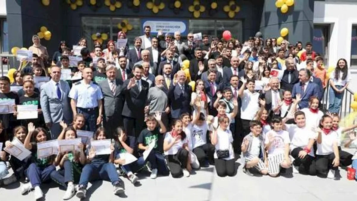 Kayseri Melikgazi'de karne heyecanı