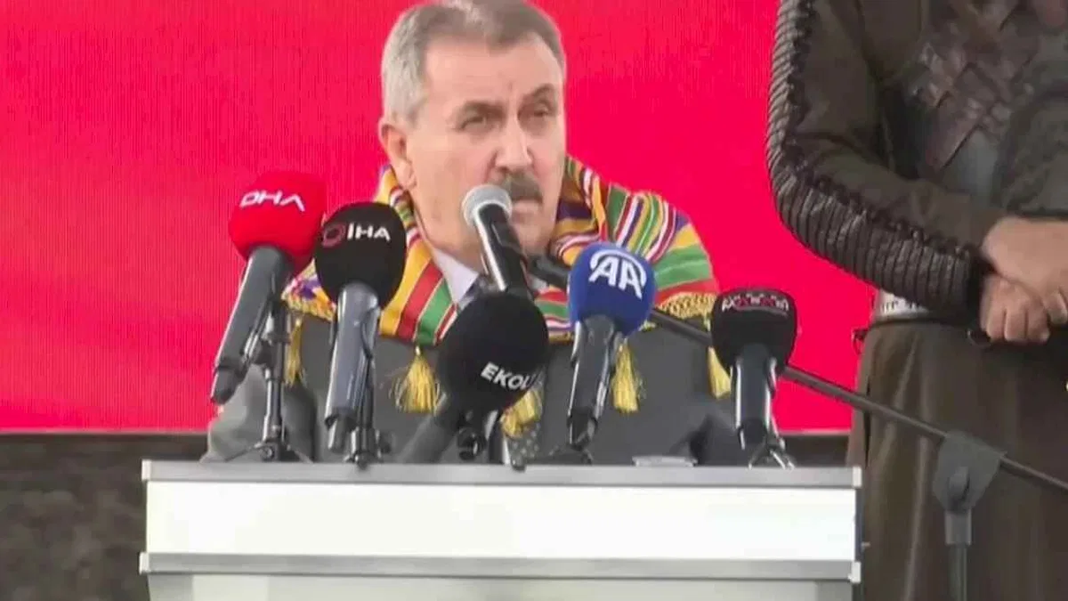 Destici: İbreti alem için sallandıracaksın!