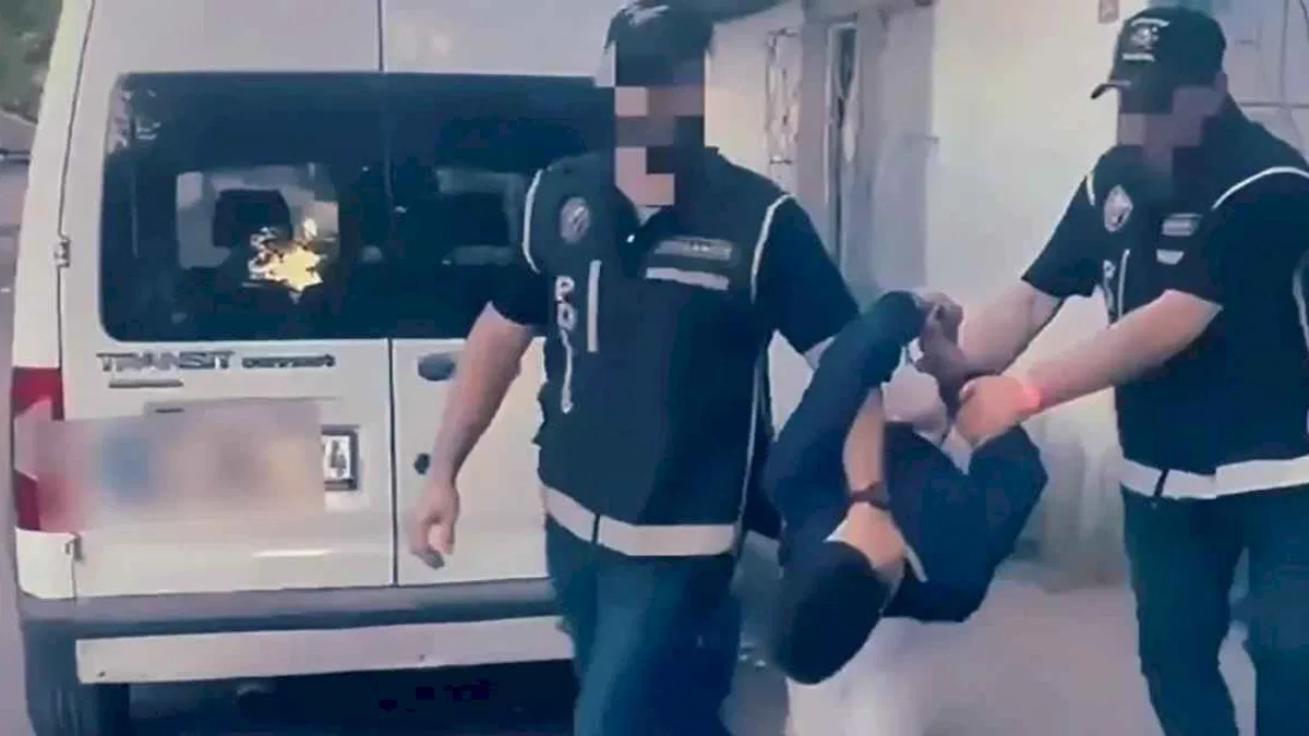 İstanbul’da kafeyi kurşunlayan 3 şüpheli yakalandı!