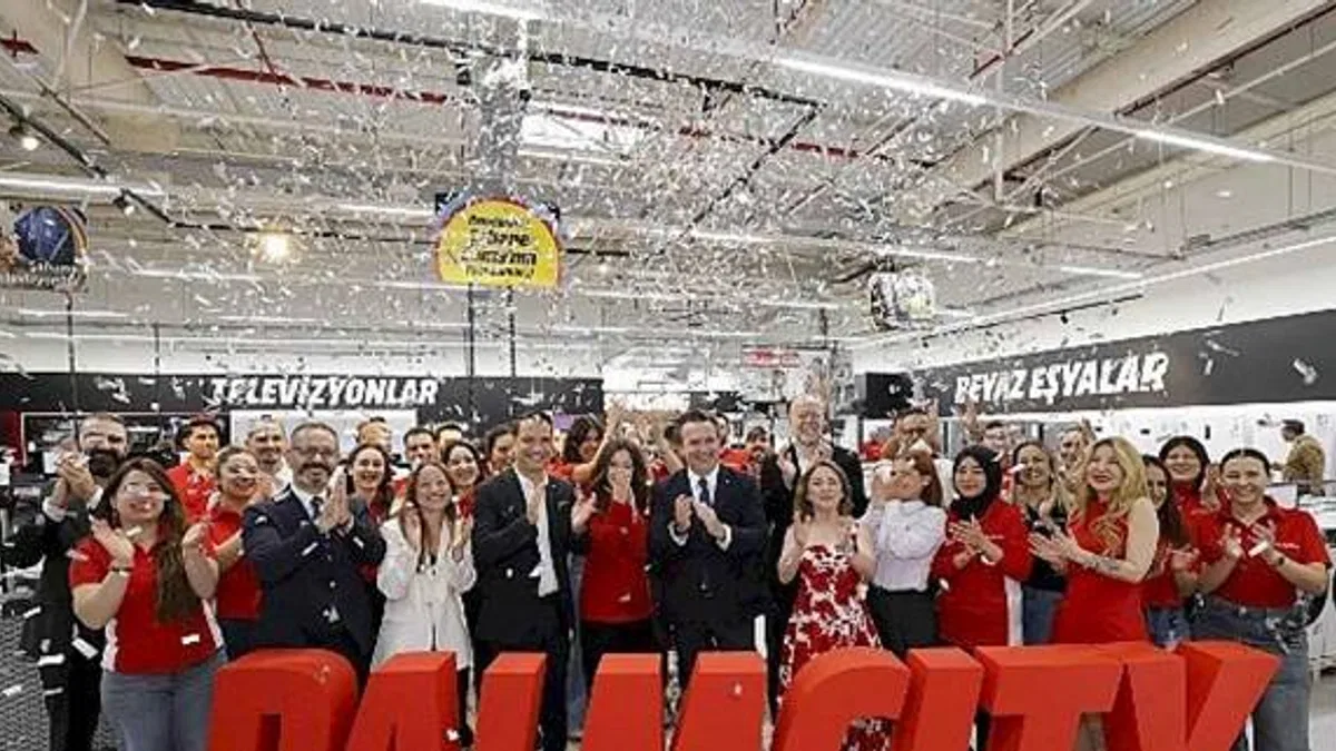 MediaMarkt'ın yeni mağazası Mersin'de açıldı