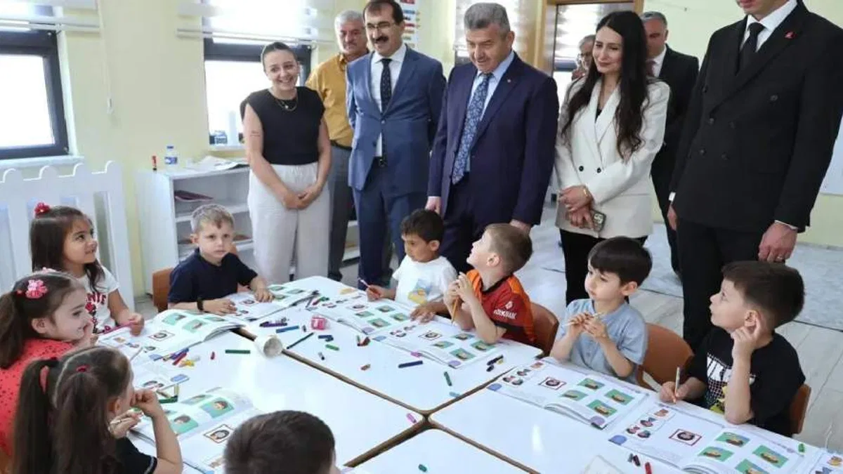 Artvin Valisi Ergün’den Arhavi’de yoğun mesai