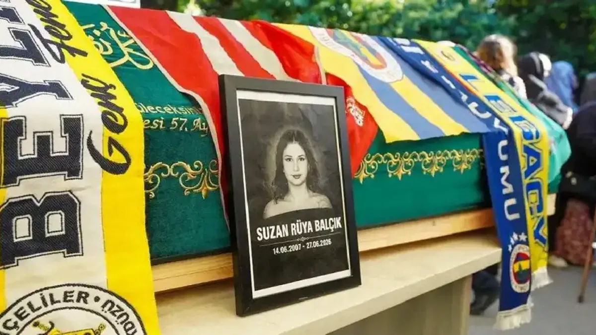 Beylikdüzü Çocuk Meclisi'nin ilk başkanı son yolculuğuna uğurlandı