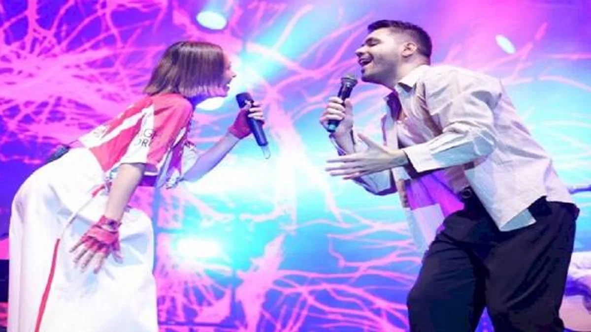 Uludağ'da Zeynep Bastık'tan sürpriz düet